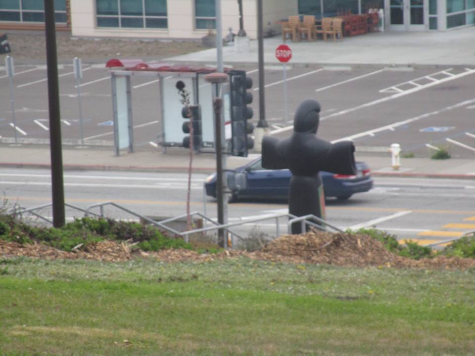 39872954_10216816713476465_400359400880996352_n