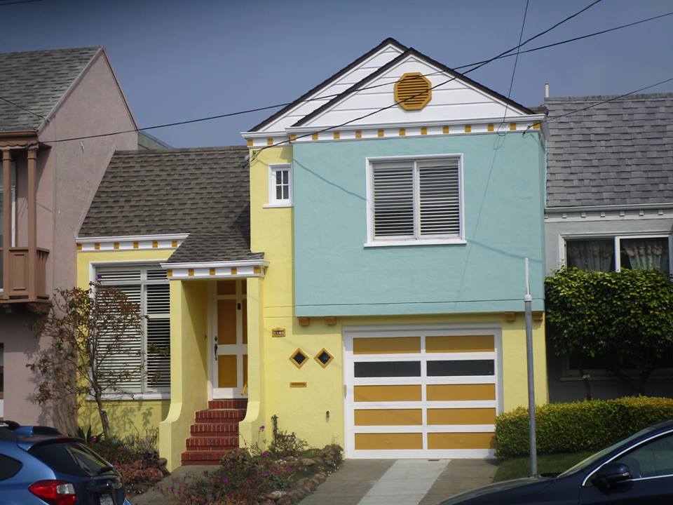 40348381_10216863792733417_3427370583514415104_n