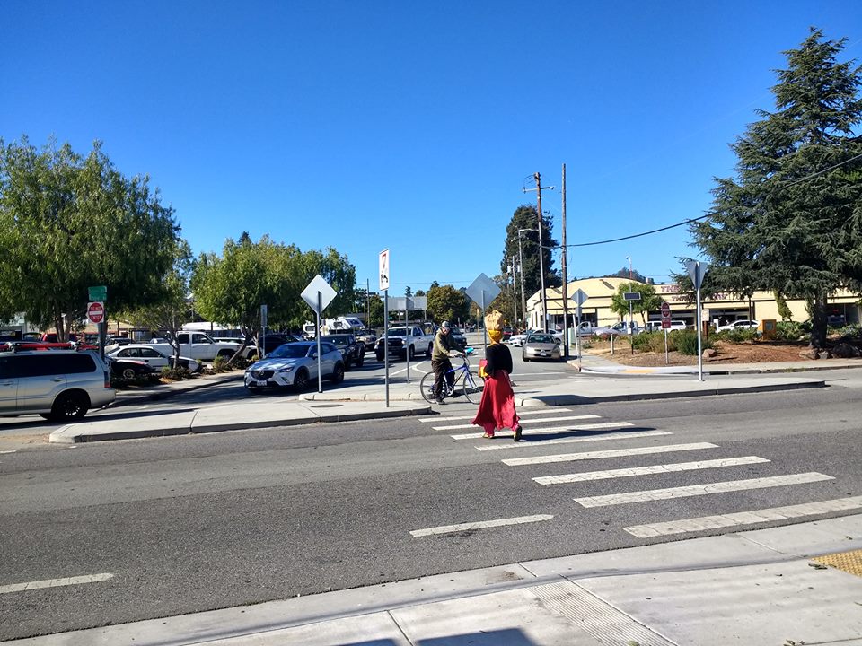 41739886_10217000780478025_5478678145546584064_n