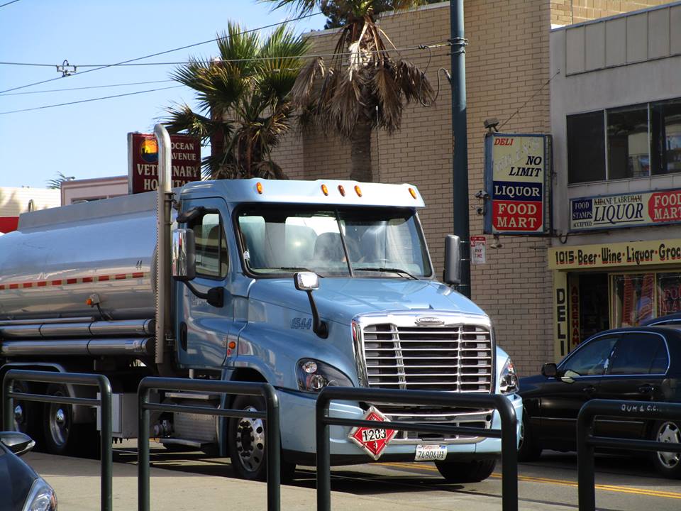 44444471_10217276993783185_4965308315337752576_n